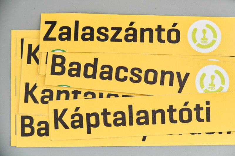 2194_XS109473_250428