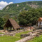 Szent kereszt, pálos kolostorrom (Klastrompuszta)